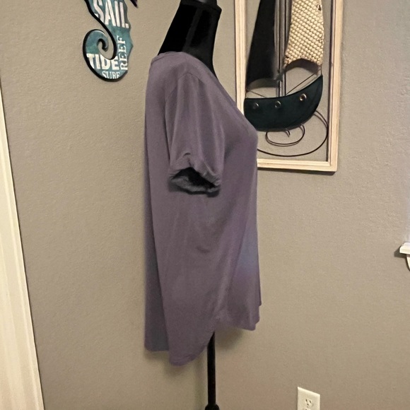 CLYDE & BAXTER Light Purple Short Sleeve Tshirt! Size L - Picture 4 of 11